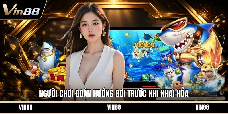 Người chơi đoán hướng bơi trước khi khai hỏa